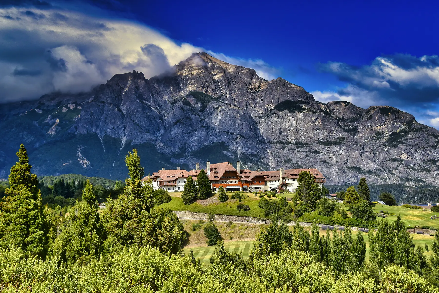 Lago Moreno Guided Kayak tour with Cabalgatas Bariloche in Patagonia