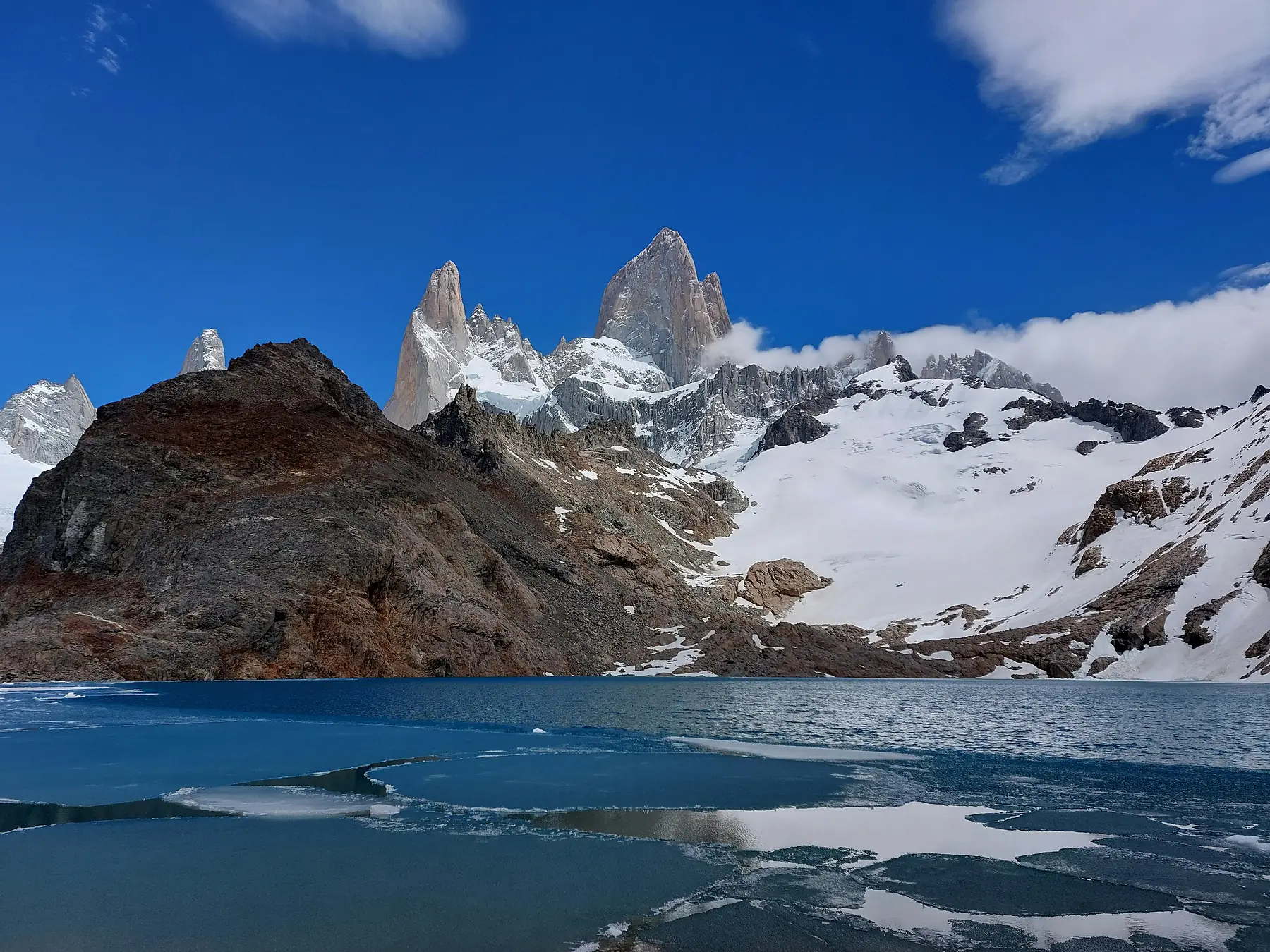 Say Hueque Patagonia tour company