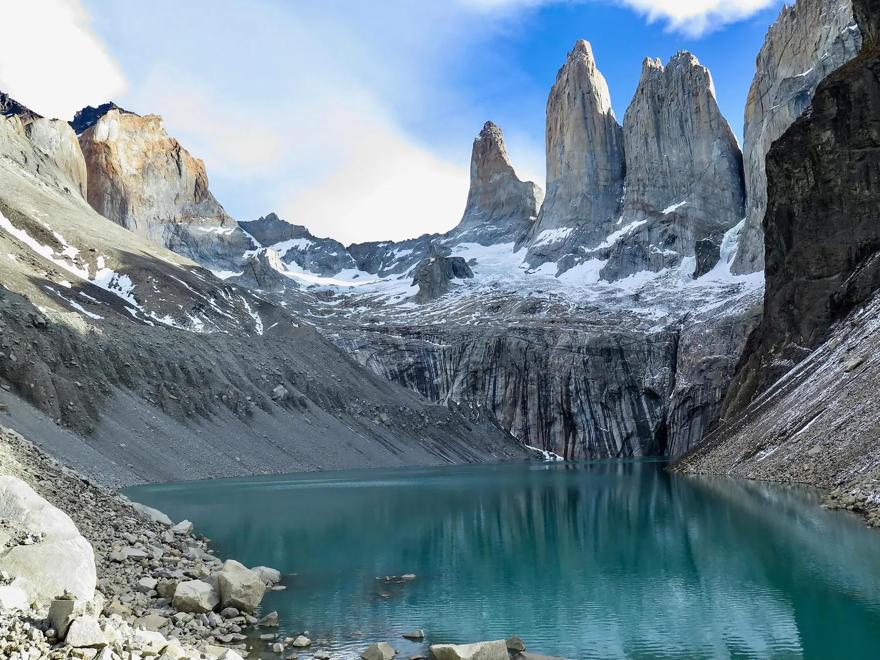 The steep boulder moraine on the final ascent to Mirador Las Torres