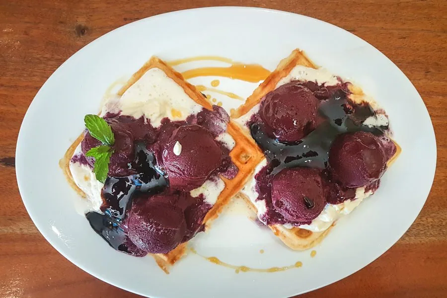 A colourful café plate representative of a post-hike stop in El Chaltén