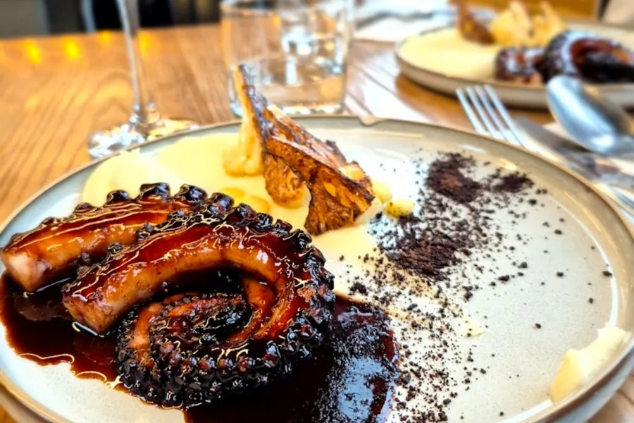 Contemporary cooking inspired by Patagonian fire and local produce